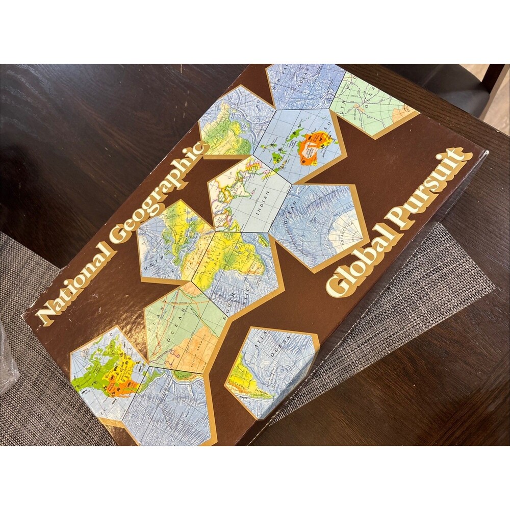 National Geographic Global Pursuit Geography Board Game 1987 USA (no Map)
